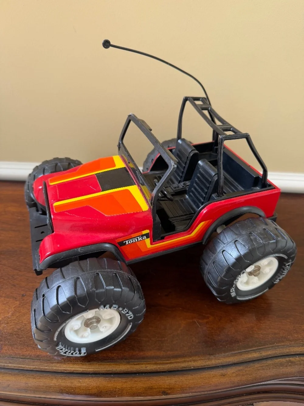 Vintage 1970s Tonka Jeep DJ CJ Dune Buggy MR-970 Red Orange Yellow Black